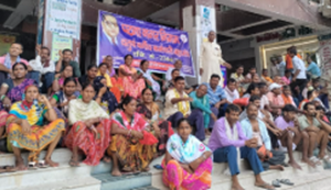 Patna Nagar Nigam karmiyon ka anishchitkaalin hadtaal aaj se shuru: 11 maangon ko lekar kar rahe pradarshan...