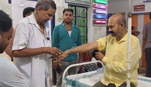 Bihar Crime: Apradhiyon ne Mukhiya aur bete par kiya chaku se jaanleva hamla, do girftaar