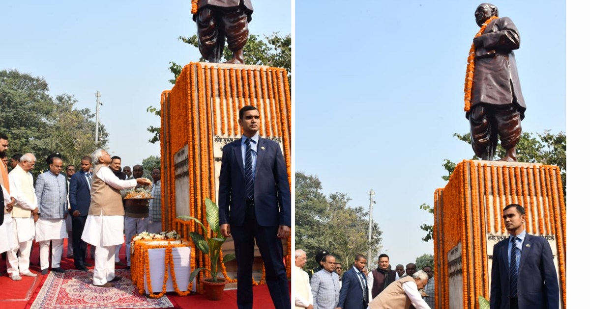 On the death anniversary of Iron Man Sardar Patel, many dign