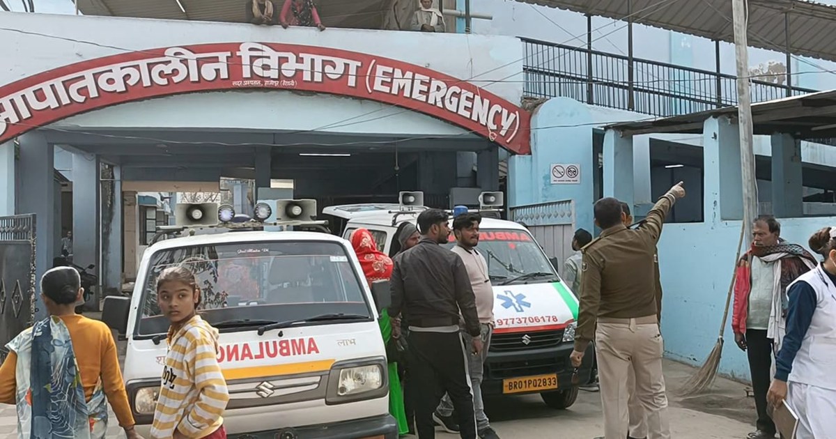 A candidate of the constable recruitment exam fell from a mo