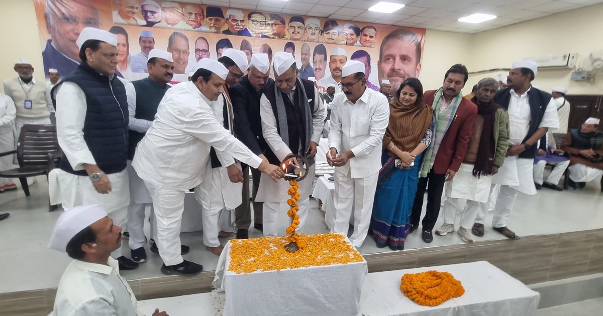 Akhilesh on sammelan