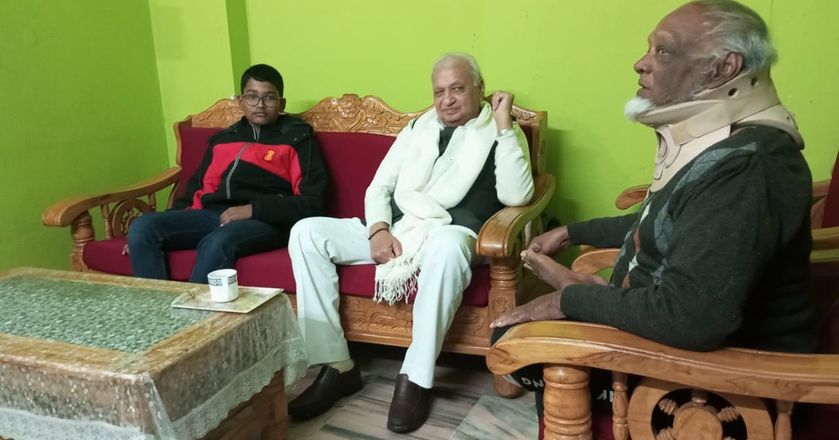 New Governor Arif Mohammad Khan reached his friend's house a