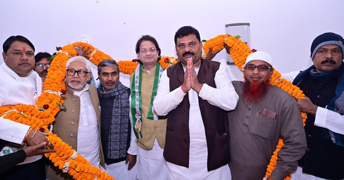 Dr manish on nitish kumar