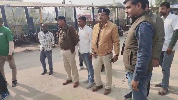 Teacher shot dead while going to school in Sheikhpura