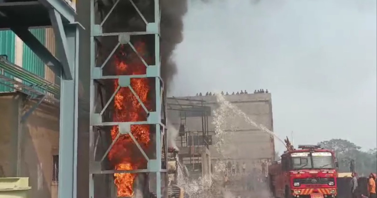 A huge fire broke out in a battery factory in the industrial