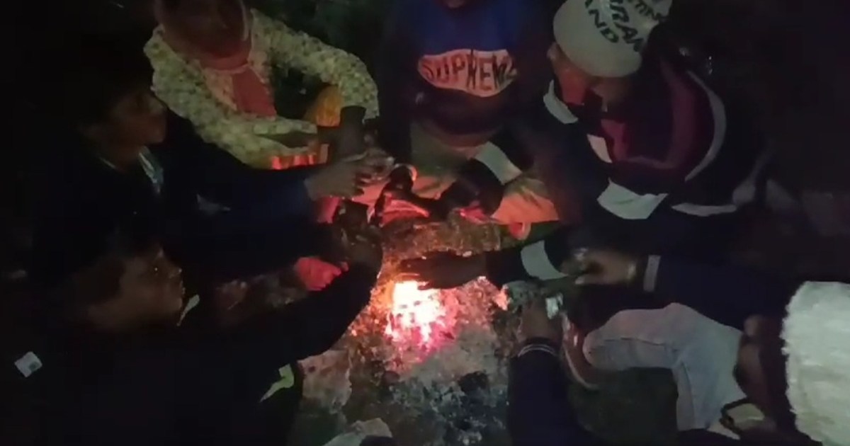 Rain increased the shivering in the cold, increasing the tro