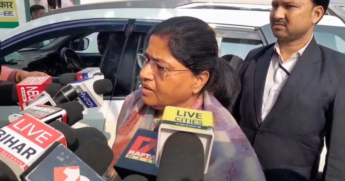 Lalu's statement on CM Nitish's visit opposed from all sides