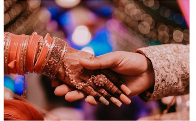 Girl Broke the Marriage Due to Winter Girl Broke the Marriage Due to Winter