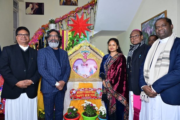 CM Meet Archbishop 
