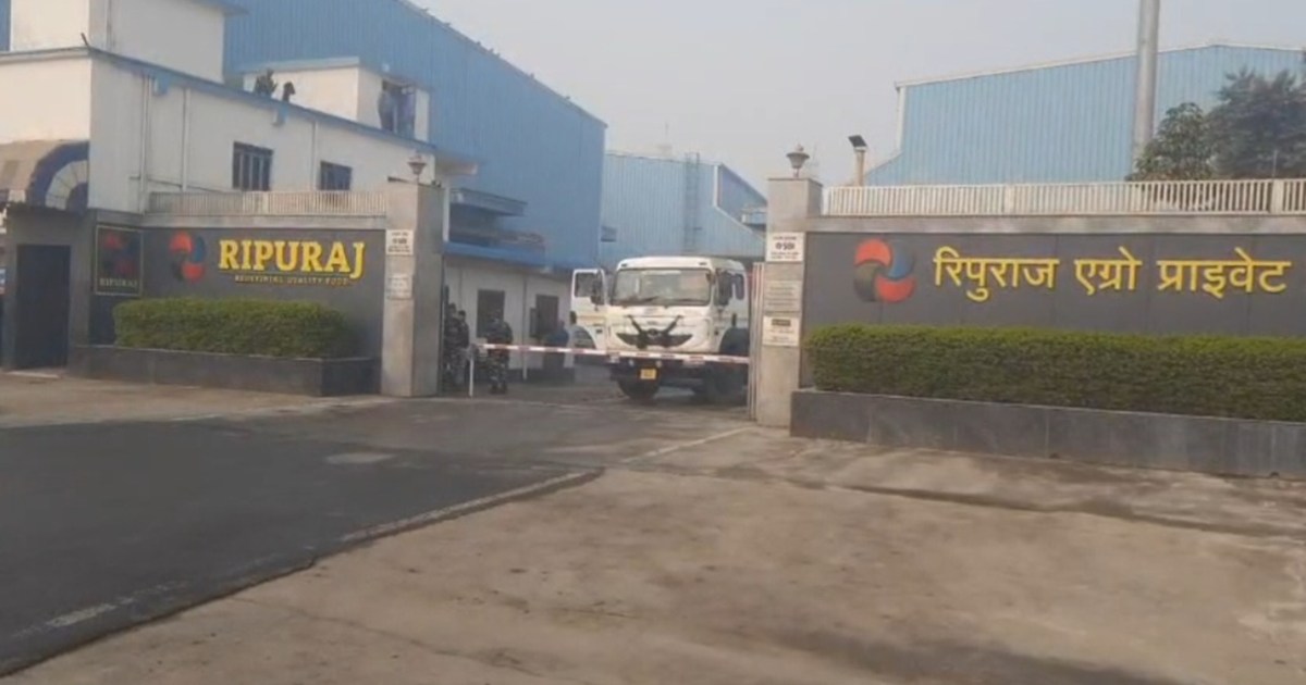 Income tax raids continue on the locations of Ripuraj Compan