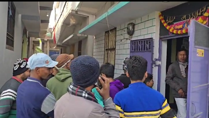 Another incident of theft during barh , people are in panic
