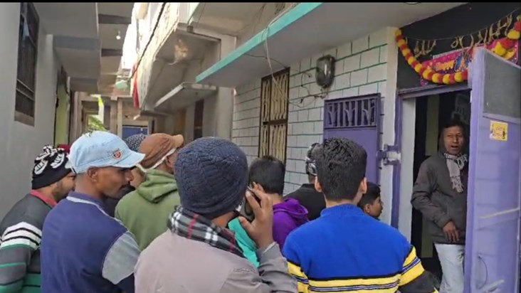 Another incident of theft during barh , people are in panic