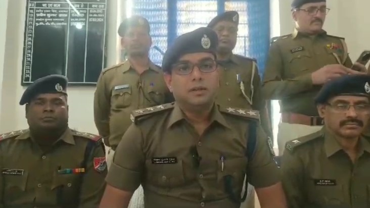 Stolen jewellery worth 21 lakhs and 6 lakhs cash recovered i