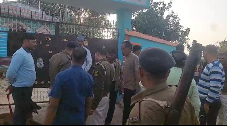 A major robbery at a policeman's house in Bakhtiarpur, Patna A major robbery at a policeman's house in Bakhtiarpur, Patna