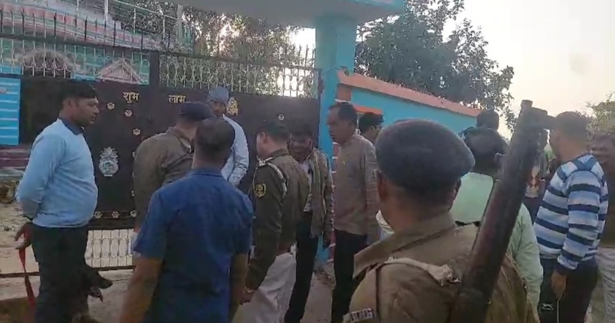 A major robbery at a policeman's house in Bakhtiarpur, Patna