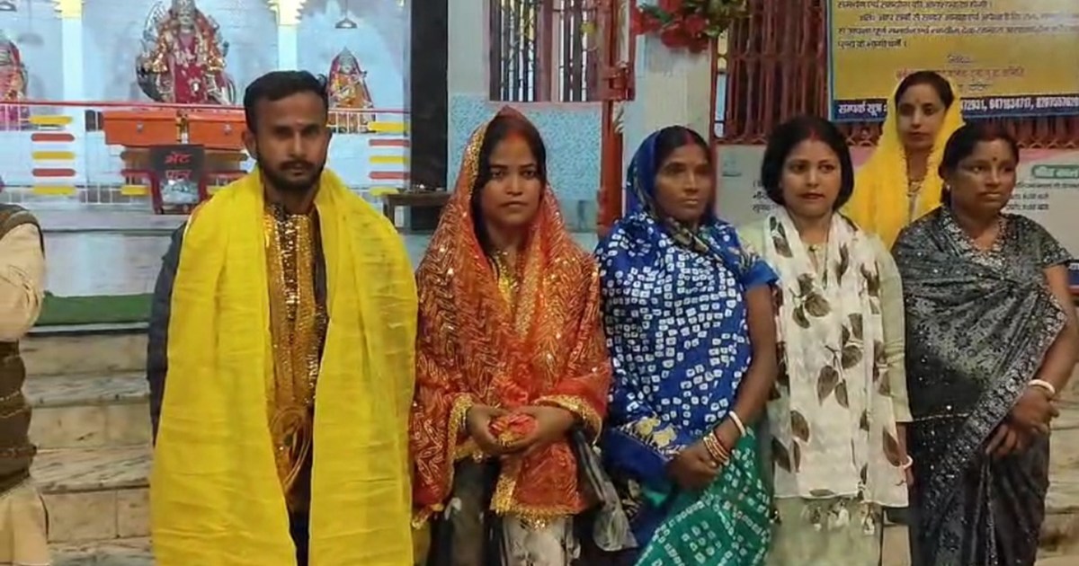 The story of love confession, romance, infidelity and then m