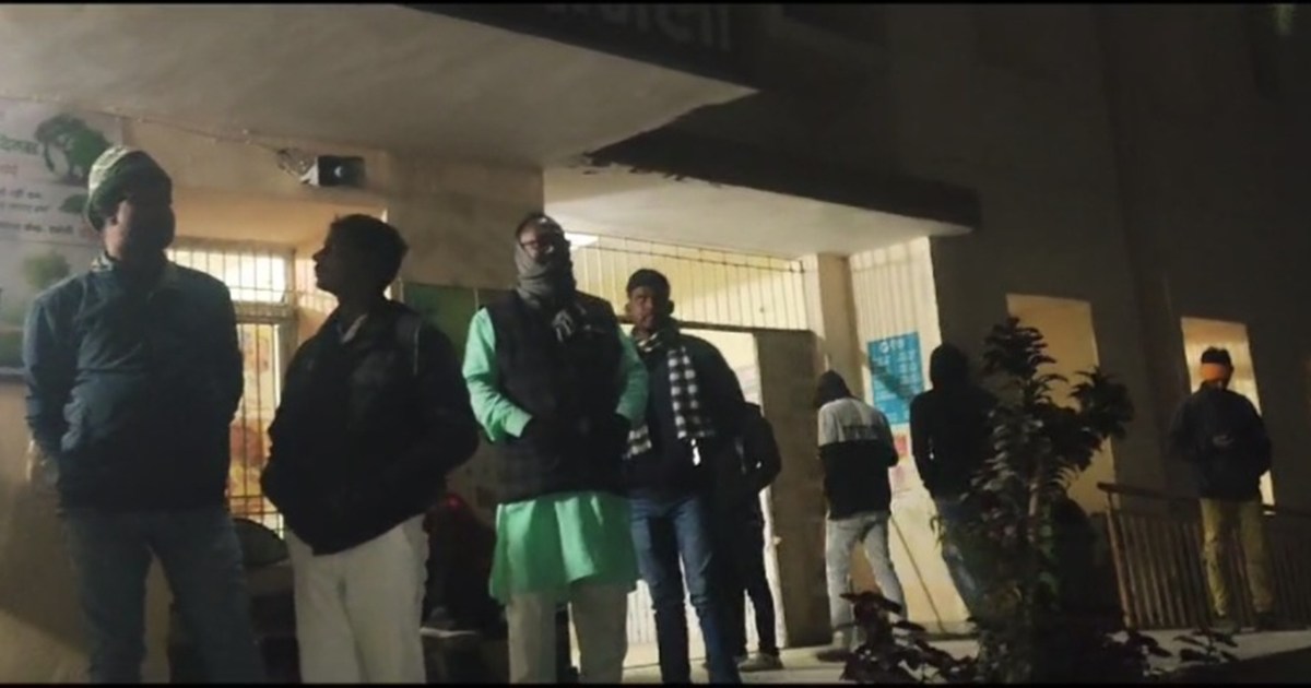 Two relatives died in a collision between a tanker and a bik