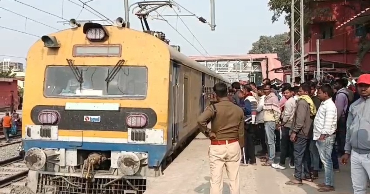 A young man died after being hit by a train in Jehanabad