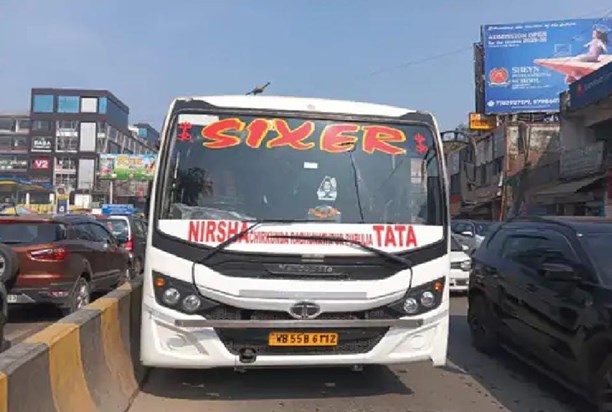 Jamshedpur Bus Accident in Four Vehicles Jamshedpur Bus Accident in Four Vehicles
