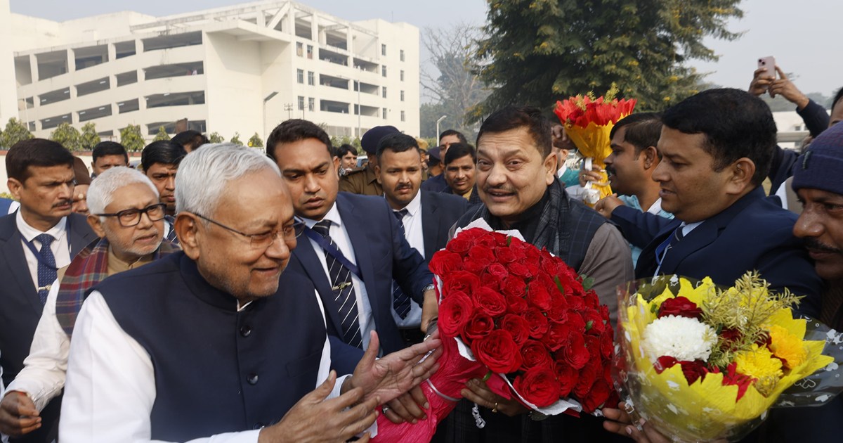 Cm nitish kumar nikle prgtiyatra pr