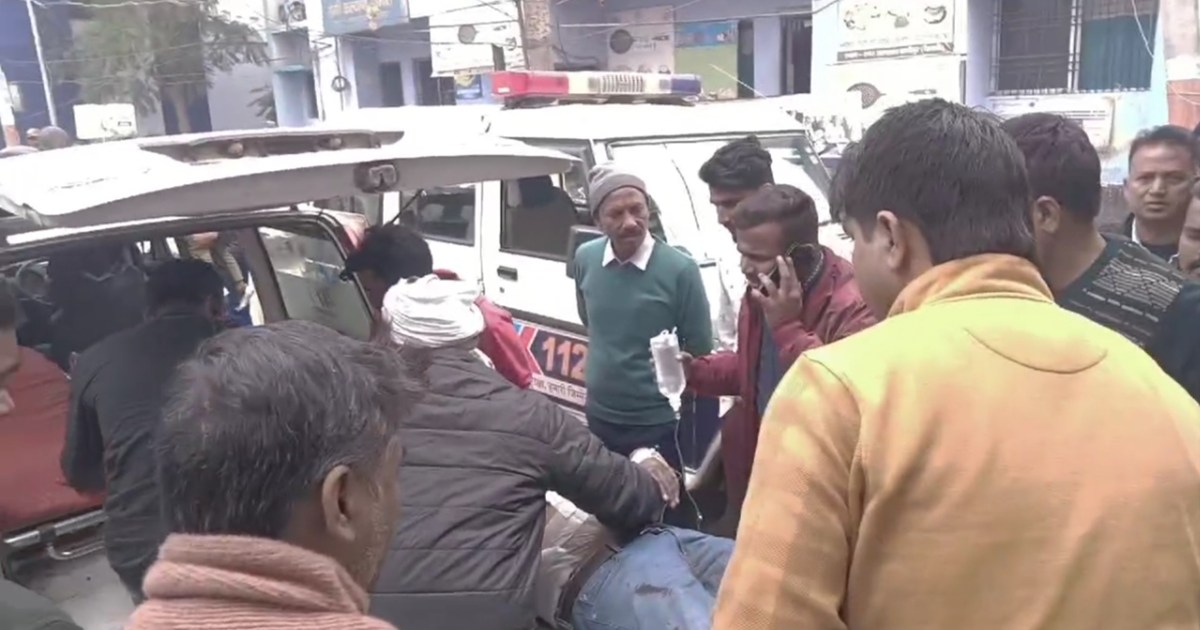 Revenue employee's clerk fired upon in Hajipur, 8 shells rec