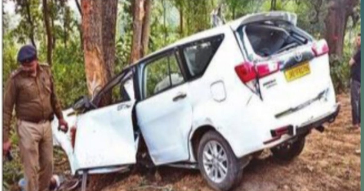 High Speed Innova Accident in Jharkhand Khunti 