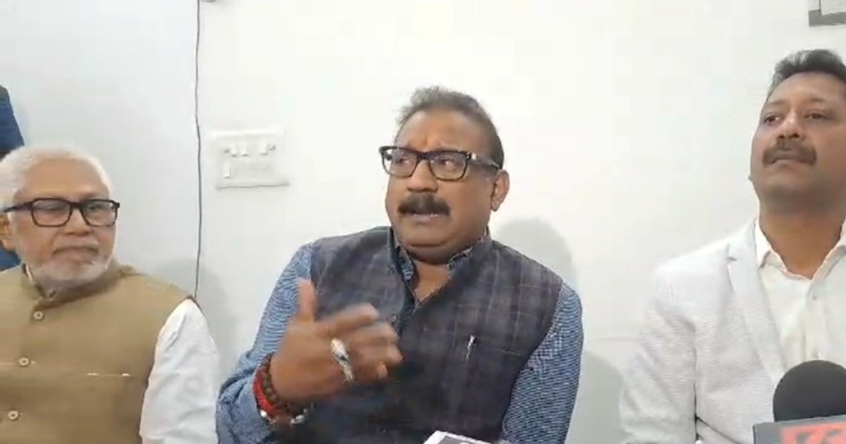 Mntri ashok chaudhri ka rjd vidhayk Mukesh raushn pr bda bya