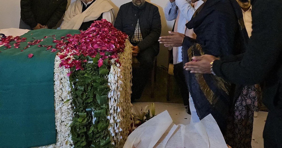 Amba Prasad paid tribute to Manmohan Singh