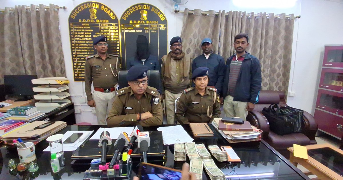 The driver himself planned the robbery, then the police inve