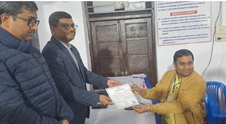 Banshidhar Brajwasi, who took on KK Pathak, won the MLC by-e Banshidhar Brajwasi, who took on KK Pathak, won the MLC by-e