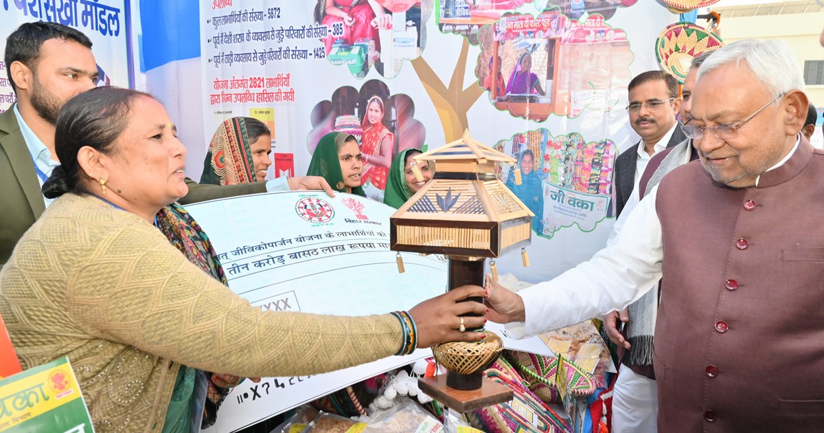 CM Nitish reached East Champaran on the second day of Pragat