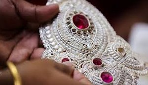 In the morning in the sky, in the afternoon on the ground… the biggest drop in silver in a day