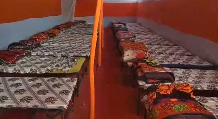 Poor and helpless people sleeping on the streets will get st