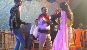 Viral video of Guruji from East Champaran, see what he did in the gathering!