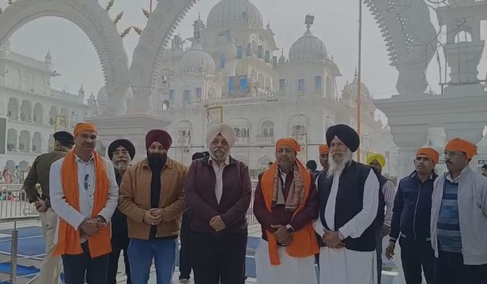 Before the Prakash Parv, elaborate arrangements were made at