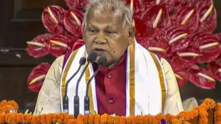 Manjhi's statement creates controversy: Was there any 'setti