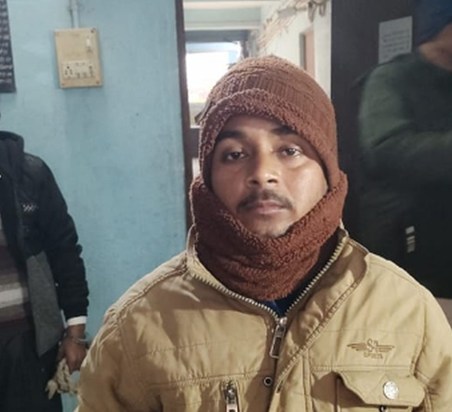 The leader thought he was above the law, and the police sobe