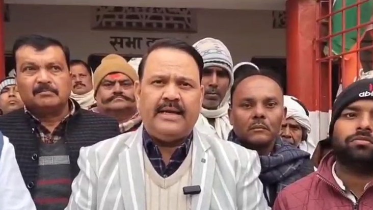 Liquor ban exposed! Liquor wrappers found outside Congress o