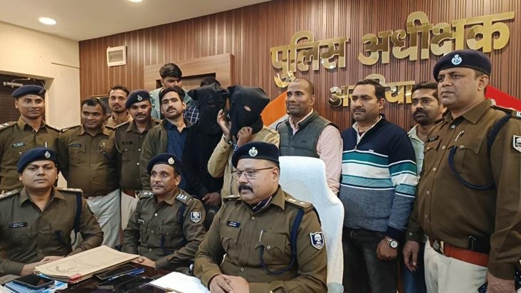 Teacher Shivani was killed by criminals by mistake.