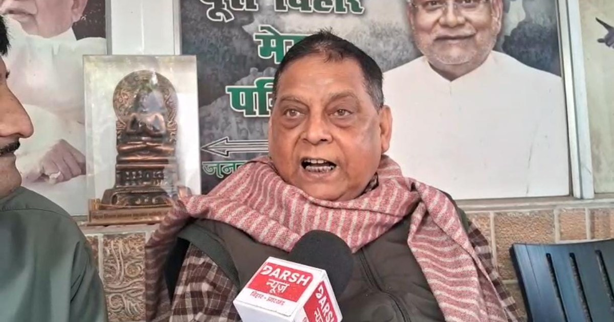 Kumar shoots the word party...