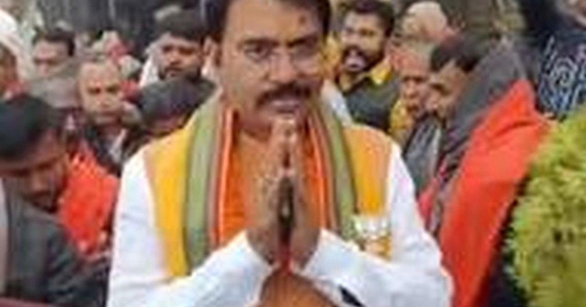BJP's new state president Sanjay Saraogi arrived in Patna wi