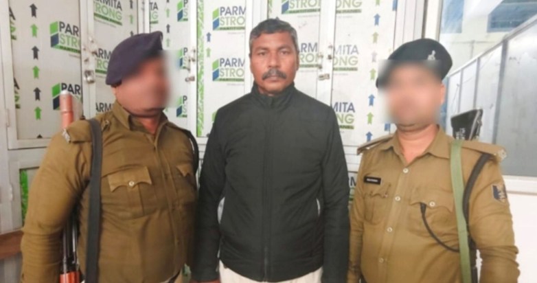 The Home Guard jawan was arrested right in front of the poli