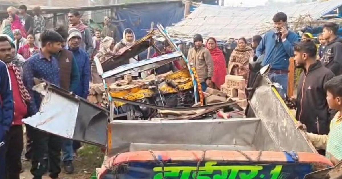 Three killed, eight injured in a horrific road accident in V