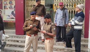 Major robbery from petrol pump cashier in Muzaffarpur