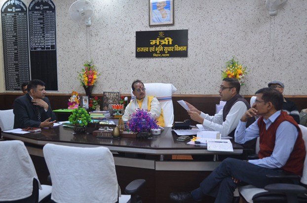 The state government will enact strict laws to end land disp