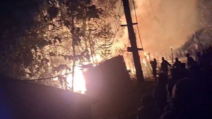 Flames erupted late at night, causing panic in Supaul
