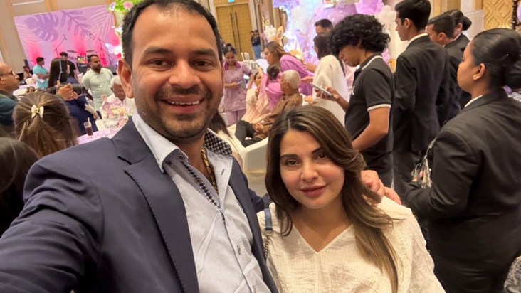 Tej Pratap congratulated his elder sister Chanda Yadav.