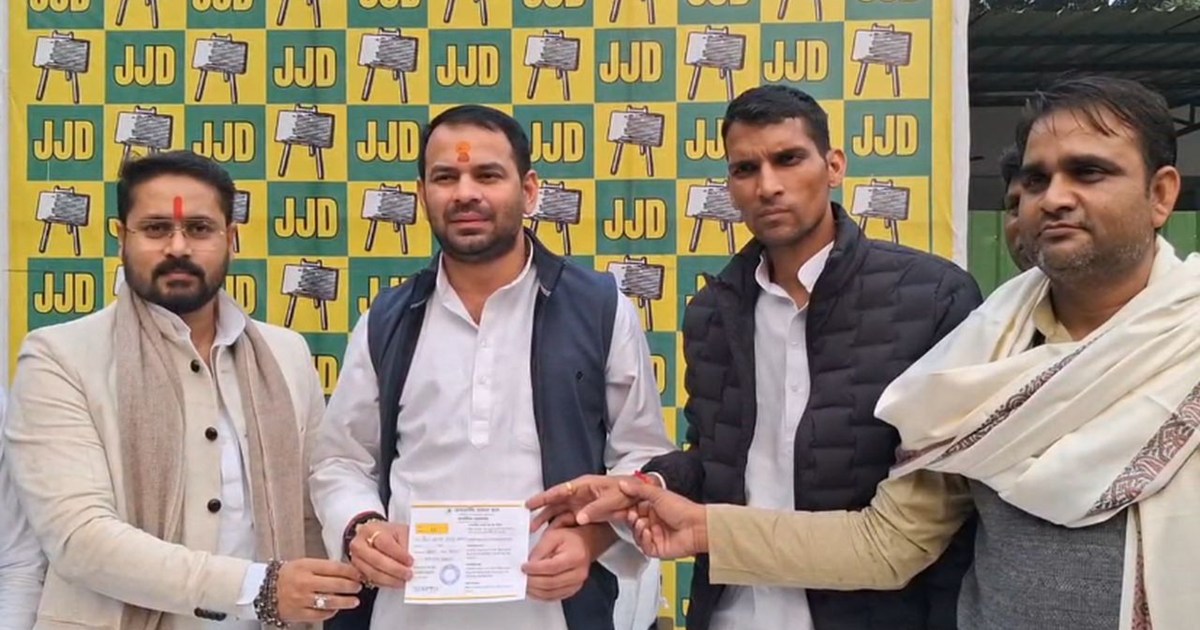 Launching the membership drive, Tej Pratap indirectly target