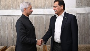 External Affairs Minister S Jaishankar met with a Pakistani leader in Bangladesh.