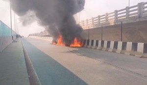 A moving car on Marine Drive turns into a ball of fire